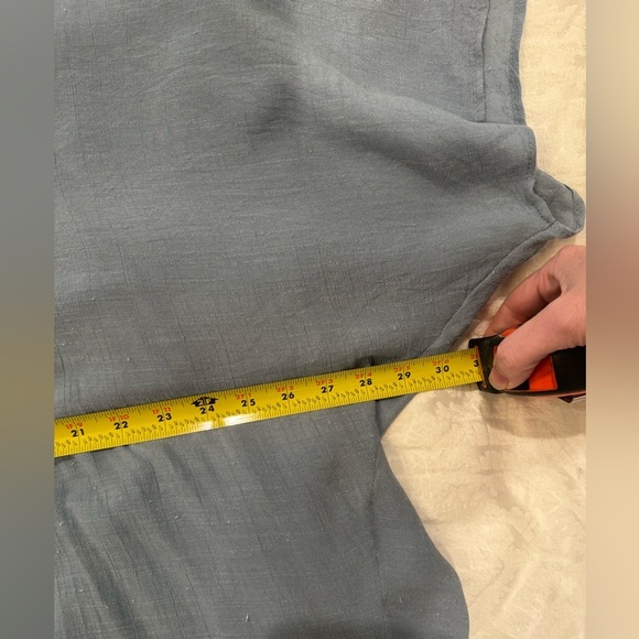 Miilla mixed texture v neck flowy top light blue - Picture 6 of 7